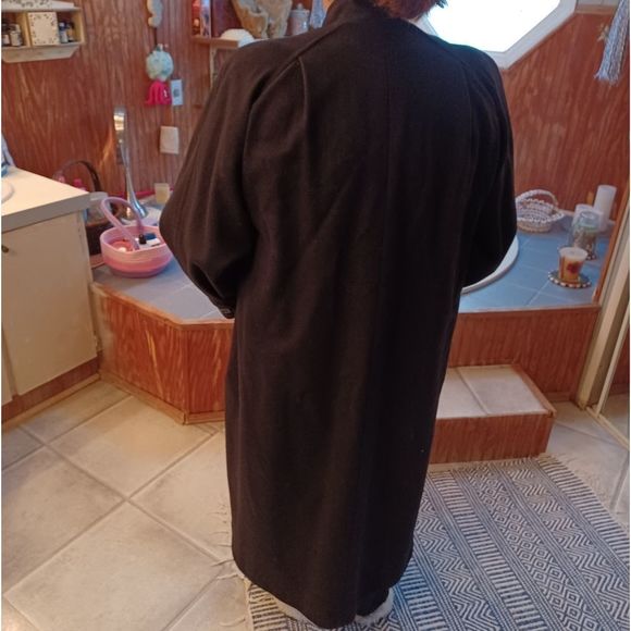 INTERNATIONAL SCENE Vintage  Made In Hungary 100%  Wool Black Trench Coat 9/10 - Picture 5 of 15